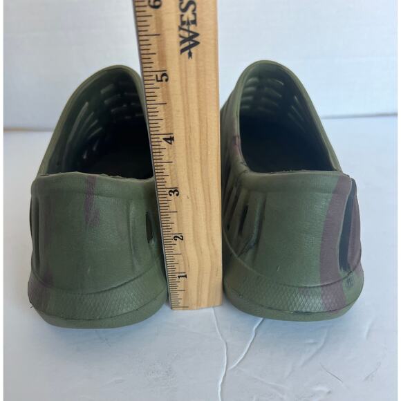 OT Revolution Camo Green and Brown Men’s Rubber Water Slip On Shoes Small  8-9 - Picture 7 of 10